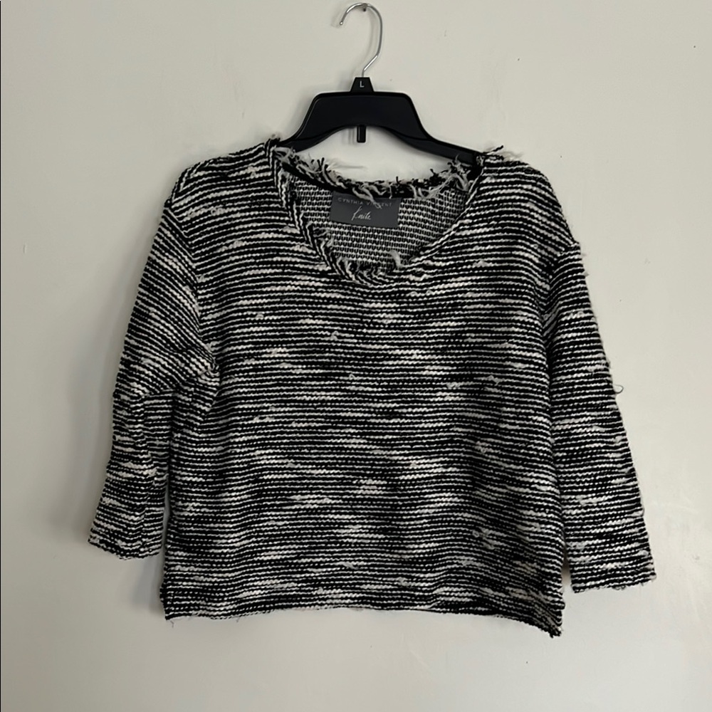 Cynthia Vincent. Chic Black and White Knit Sweater